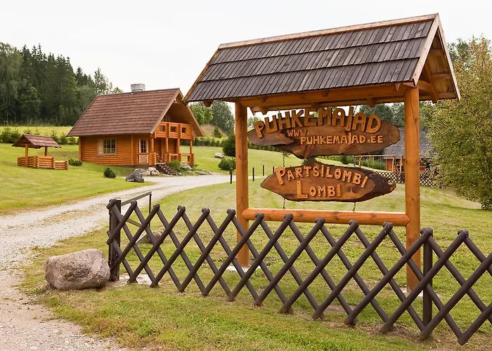 帕西隆比度假屋 *